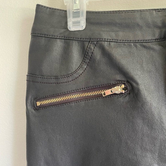 REFUGE BLACK FAUX LEATHER SKINNY PANTS ANKLE ZIPPERS POCKETS STRETCH - Picture 5 of 13